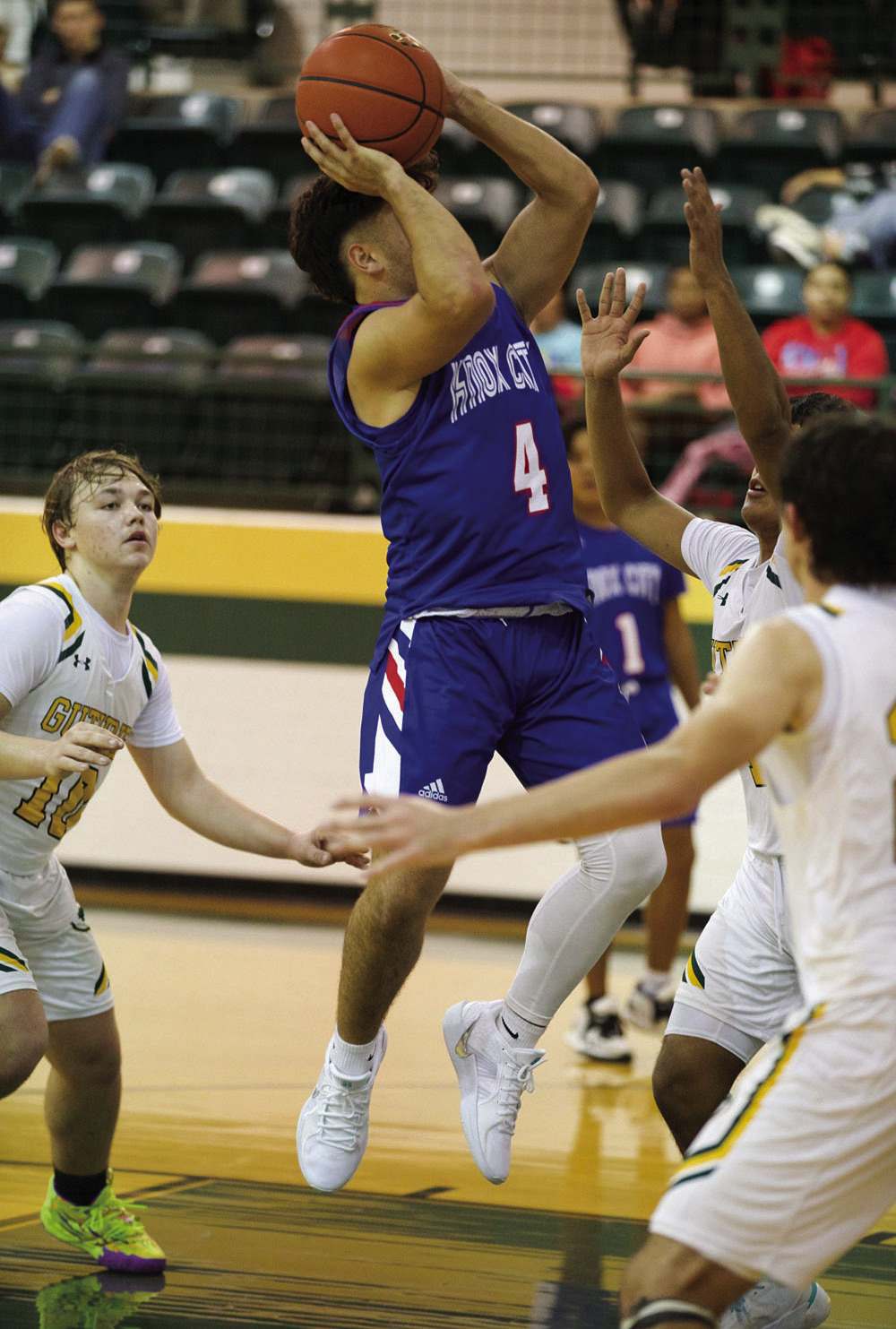 Knox City battles in Woodson