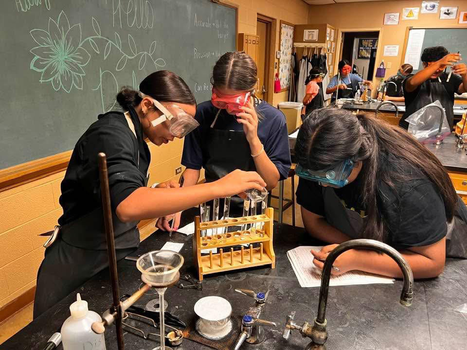 SPOTLIGHT ON MUNDAY CHEMISTRY CLASSES