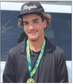 MANCE PHILLIPS - 1st place Boys Singles