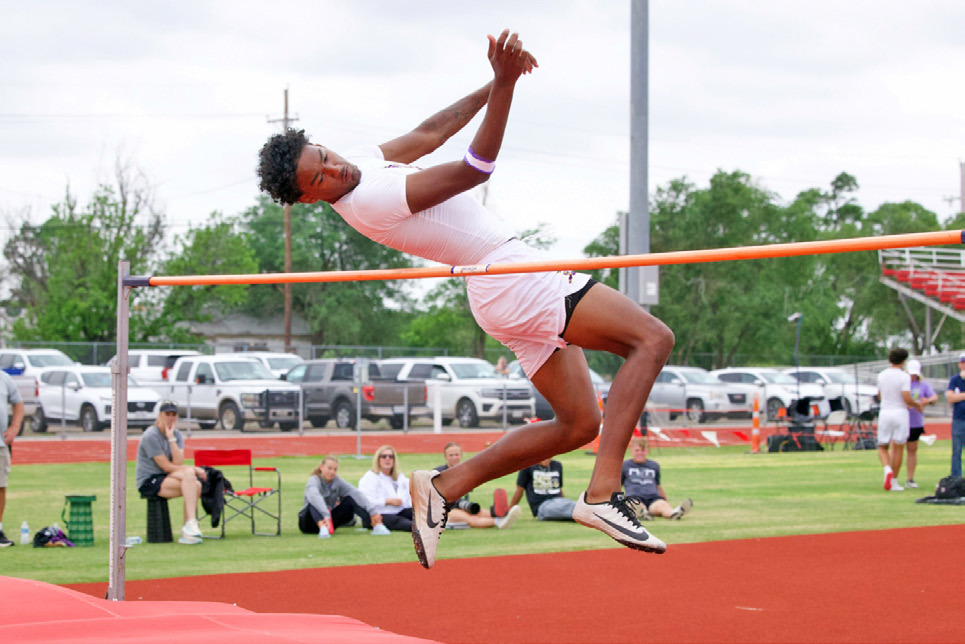 At the area track meet last week in Chillicothe, the Greyhoundsadvancedthreeboystoregionalcompetition,including 1st place in the high jump for Ja’Riyis Williams. | SHERI BATY
