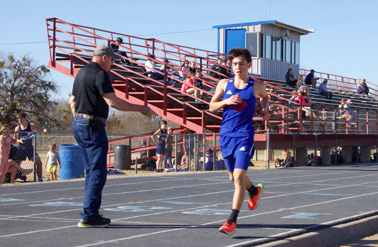 Izaiah Trevino took 1st place in the 3200M event.