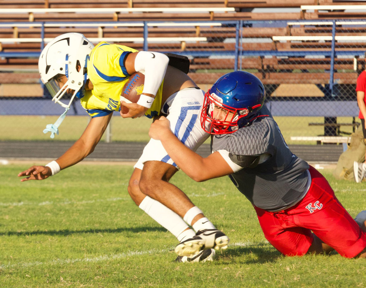 KNOX CITY’S Chase Rowland makes the stop. | SHERI BATY PHOTO’