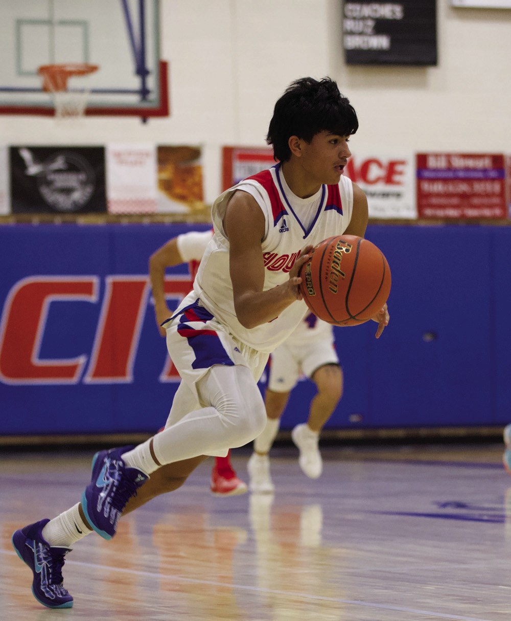 Zander Abila gets the fast break | SHERI BATY PHOTOS