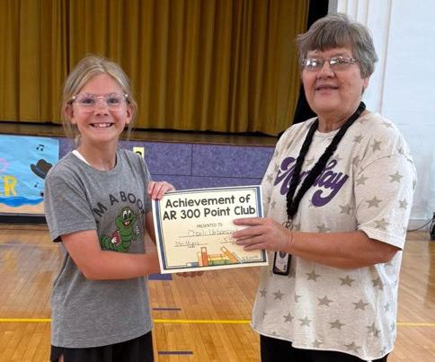 Munday Elem awards_AR 300 points club Charli