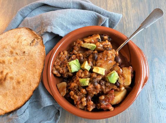 BLACK BEAN CHILI This easy and comforting black bean chili is rich, full of warm chili spices, and fast enough to pull together on a busy weeknight. |ANGELINA LARUE PHOTO