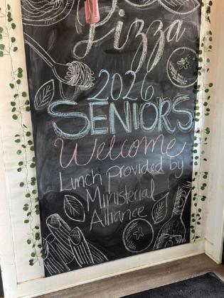 KC SENIORS Members of the Knox City Class of 2026 were hosted by the Ministerial Alliance for their first Senior meal of the year at Little Italy Restaurant. | COURTESY PHOTOS