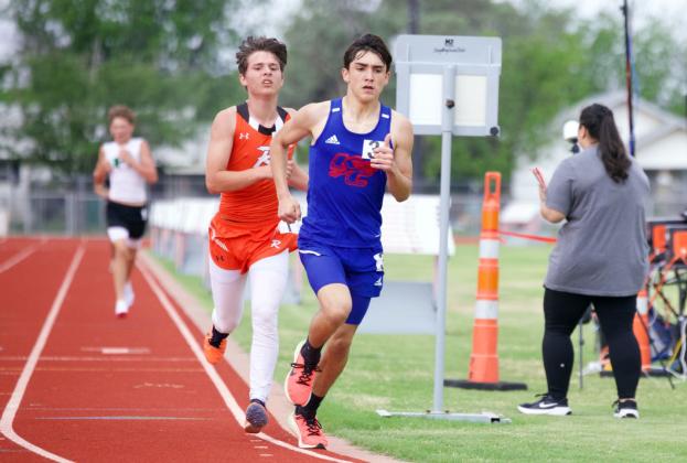 KNOXCITYBOYSTRACK IzaiahTrevino took 3rd place in the boys 3200m run and advances to regionals. | SHERI BATY