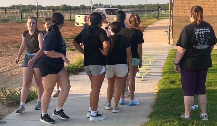 SPOTLIGHT ON BENJAMIN MUSTANGS FALL SPORTS DRILLS