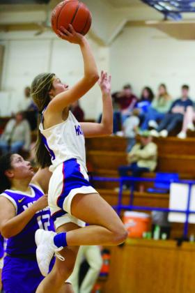 SPOTLIGHT ON MUNDAY VS. KNOX CITY BASKETBALL