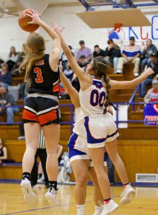Jaden Baxter defends the goal. | SHERI BATY PHOTO