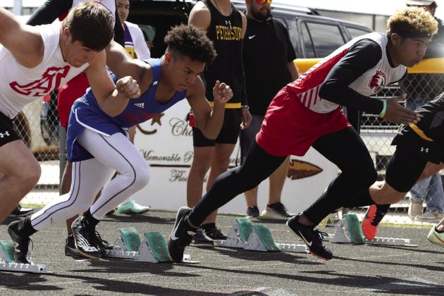 KCHS JP Perez competes in the 100M dash Sheri Baty/The Knox County News-Courier