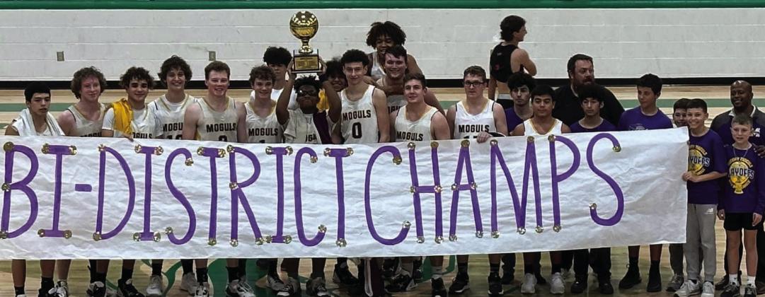 Greyhounds, Moguls &amp; Mustangs Earn Bi-District Trophies