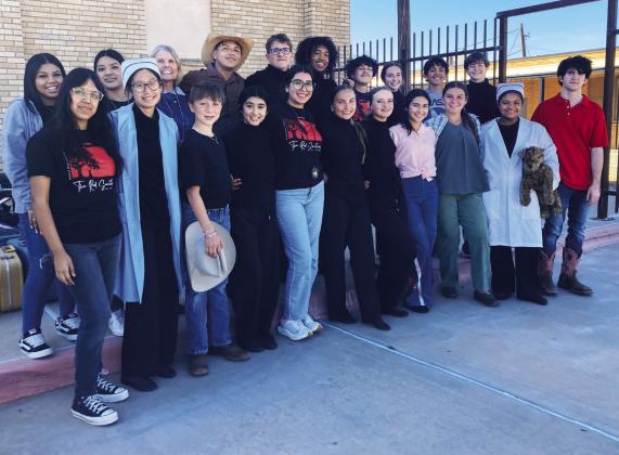 MUNDAY CAST The Munday high school cast and crew of “The Red Suitcase” competed in the UIL bi-district one act play contest in Aspermont Mar. 20.