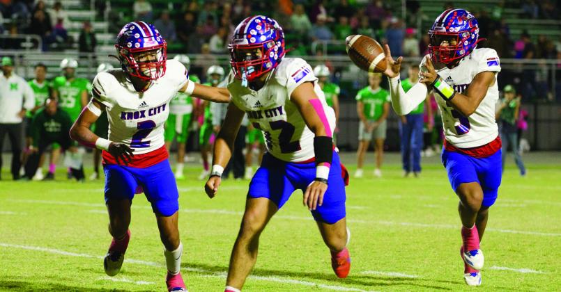 TOUCHDOWN Zander Abila catches the pitch back pass and runs for the TD in hard fought 50-48 win over Newcastle. | SHERI BATY PHOTO