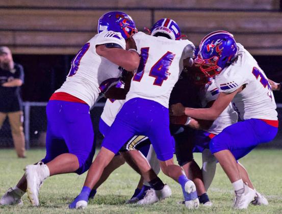 GREYHOUNDS WIN ON THE ROAD