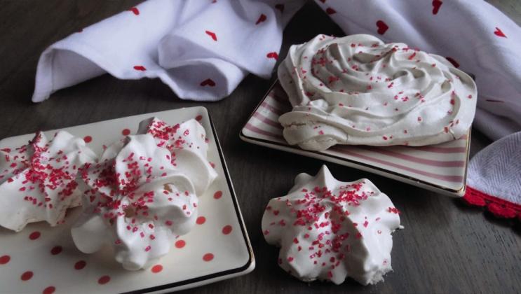 HEARTS AND COOKIES Angelina LaRue shares a recipe for meringues that can be made with the little one onValentine’s Day. | ANGELINA LARUE