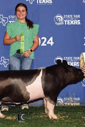 PAIGE MYERS HAD 6TH PLACE DARK CROSS