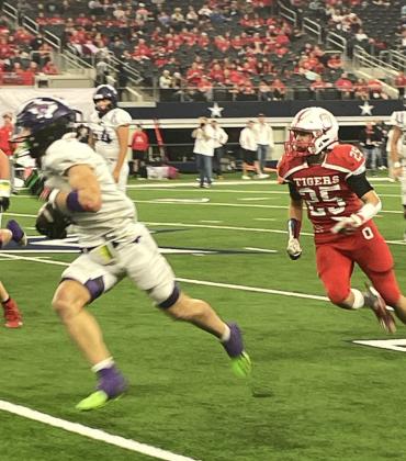 SPOTLIGHT ON THE BENJAMIN STATE FOOTBALL CHAMPS