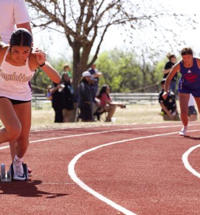 MundayandKnoxCitystartthe4x200Mrelay.| SHERIBATYPHOTO