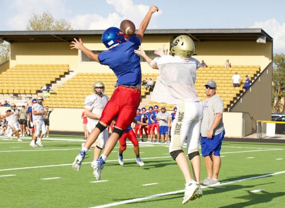 KCHS defense breaks up the play | SHERI BATY/NEWS-COURIER