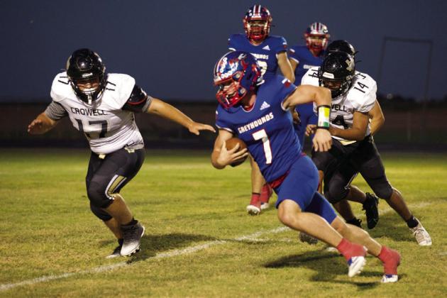 GREYHOUNDS TAKE DOWN WILDCATS KCHS Greyhounds played hard last Friday night versus the Crowell Wildcats. Jay Rick McGaughey heads for the endzone for the touchdown. The Greyhounds took the win 54-8 in the third quarter. | SHERI BATY