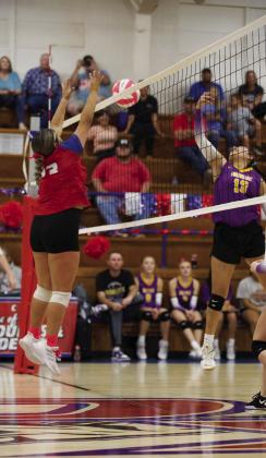 Houndettes finish the first round of district play