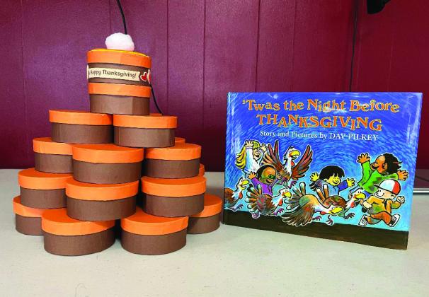 THANKSGIVING NIGHT ATTHE LIBRARY | PHOTOBYAMANDA BURBANK