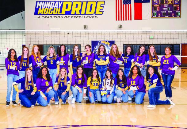 SHOWDOWNINCROWELL The Munday Mogulettes put up a bi-district fight against the ElectraTigers this week but ended their season with a 15–21 record. | COURTESY PHOTO