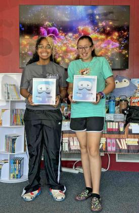 Munday top summer readers win VR glasses