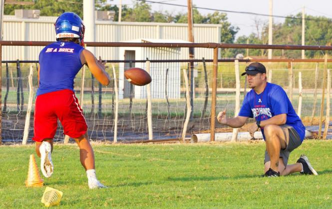 Knox City Greyhounds get ready for the gridiron
