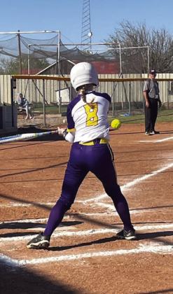 Munday softball falls to Electra