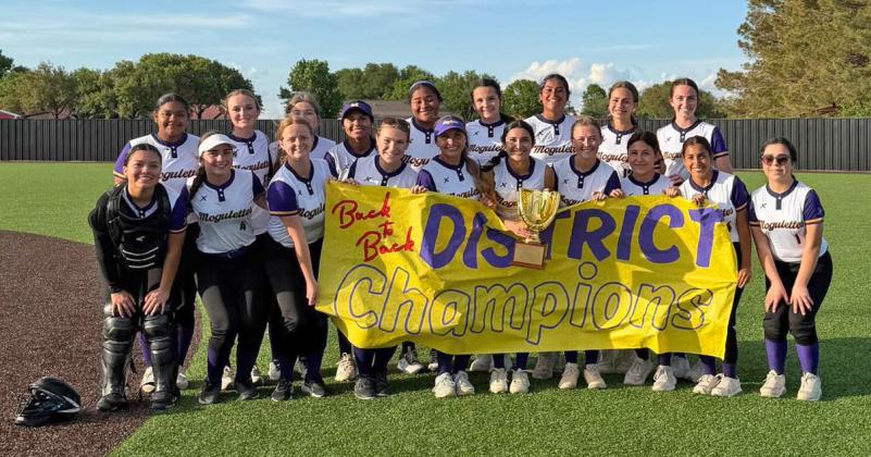 BACKTOBACKCHAMPS Congratulations go to the Munday Mogulettes girls softball team and coaches on becoming back-to-back softball district champs. | COURTESY PHOTO