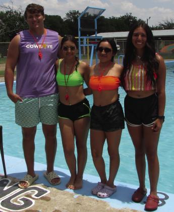 (l-r) Lifeguards Aiden Loper, Bailey Lyles, Aggie Aguilar, Manager Trinity Rodriquez (Delaney Leija was not available at the time photo was taken). Don Thompson/The Knox County News-Courier