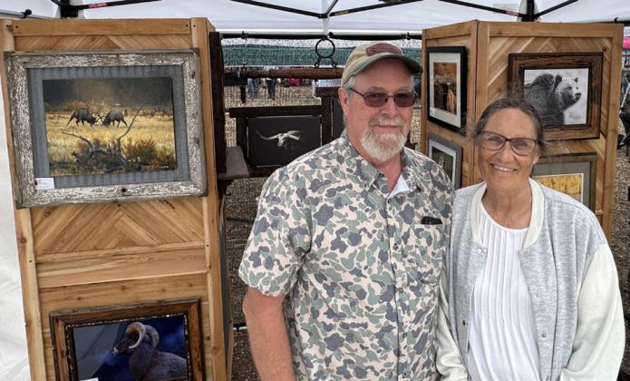 MULTIPLE GENERATIONS of the Helium Heights family contributed to its opening weekend June 5–6, with Megan Rosenbach’s parents, Tracy and Nancy Heaton of Fort Morgan, Colorado (above), exhibiting nature and industrial photography and daughters Madison and Kendra helping in numerous ways. | TEXAS SPUR
