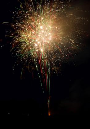 KNOX CITY FOURTH: RED, WHITE &amp; WET