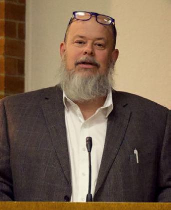 LEE ROWLAND