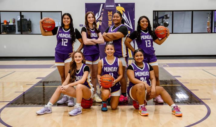 KNOX CO. SHOOT-OUT This week,boththeMundayMoguls and Mogulettes travel to Knox City on Friday, Jan. 9, to resume district play. The Mogulettes are set to take the court at 6 p.m., while the Moguls are scheduled to begin their game at7:30p.m.|COURTESYPHOTO