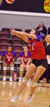 GIVING IT HER ALL Houndette Jaden Baxter gives it her all as Knox City goes on to win the gold ball in bi-district. MORE BI-DISTRICT WIN PHOTOS, PAGE 8 | SHERI BATY PHOTO