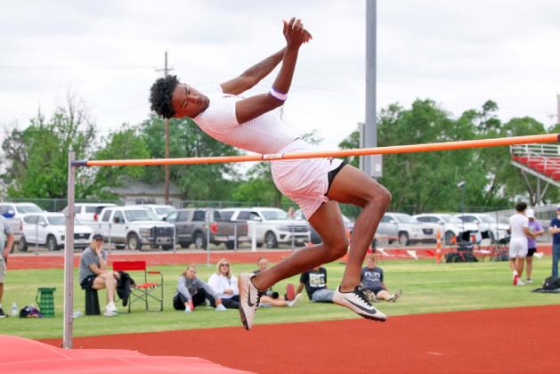 At the area track meet last week in Chillicothe, the Greyhoundsadvancedthreeboystoregionalcompetition,including 1st place in the high jump for Ja’Riyis Williams. | SHERI BATY