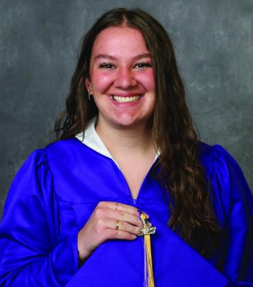 FLORINE BRIMIOULLE Parents: Nadine Cloes and Didier Brimioulle Her plans include going back to her home country, in Belgium to be a dance teacher and attend college to study Psychology.