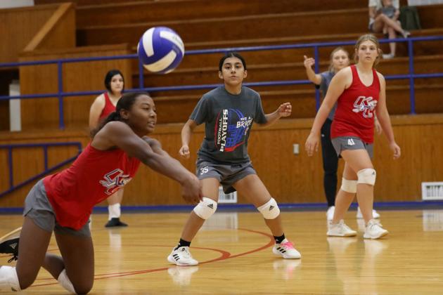 Knox City High volleyball ‘sets’ scrimmages