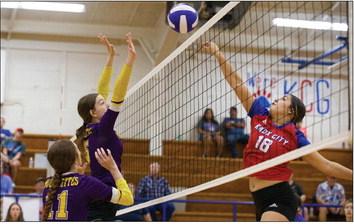 KC VOLLEYBALL The Knox City volleyball team defeated Munday 3-2 earlier this week. KC goes for the tip but is met by Munday. | SHERI BATY PHOTO