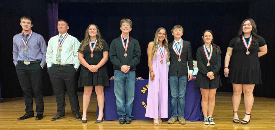 Munday wins bi-district OAP contest March