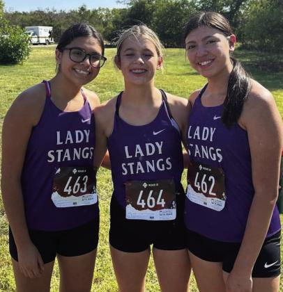 BETTER LUCK NEXTYEAR The Benjamin Cross Country Varsity girls team of (l-r) Gabby Hilario, Lexi True and Avery Abila, along with the Varsity boys team of (l-r) Vincent Wunram, Atthakoran Puaksuwan, Keegan Hayes, Preston True, Taven Wilson and Xavier McCowen ran hard but came up short early in October competition. | COURTEST PHOTO