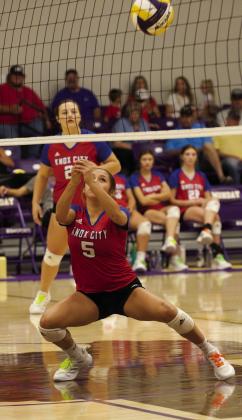 Krystabel Vasquez plays the ball out of the net. | SHERI BATY PHOTO