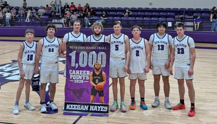 Mustangs defeat Crowell Wildcats
