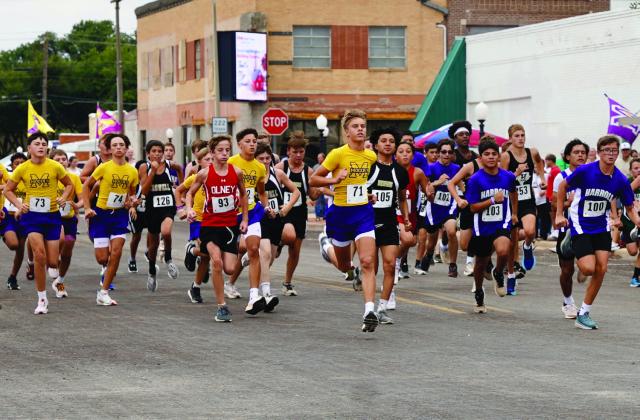 SPOTLIGHT ON MUNDAY CROSS COUNTRY