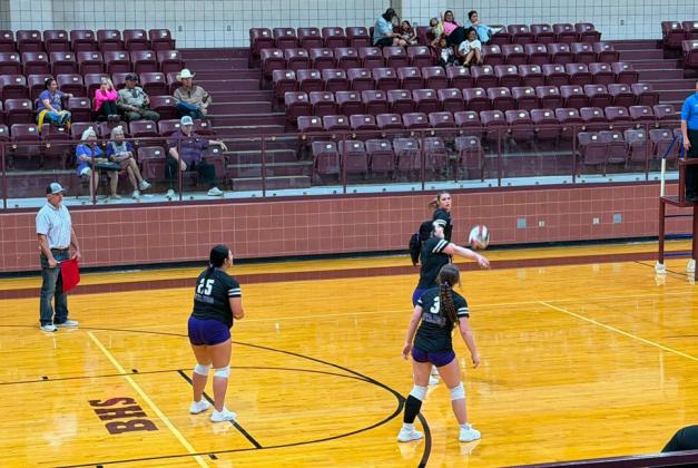 TEAMWORKREQUIRED The Benjamin Lady Mustangs competed in the Bronte Tournament during the past weekend, looking to do all they can to prepare for a district title. Bottom. | COURTESY PHOTO