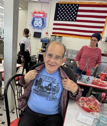 ROUTE SUPERMAN Gordon Elliott, 90, proprietor of the famous Rail Haven Motor Court in Springfield, Missouri, is a fan of the Steakburger and fries from the nearby Steak ’n Shake.