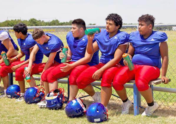 Knox City Greyhounds get serious in practice